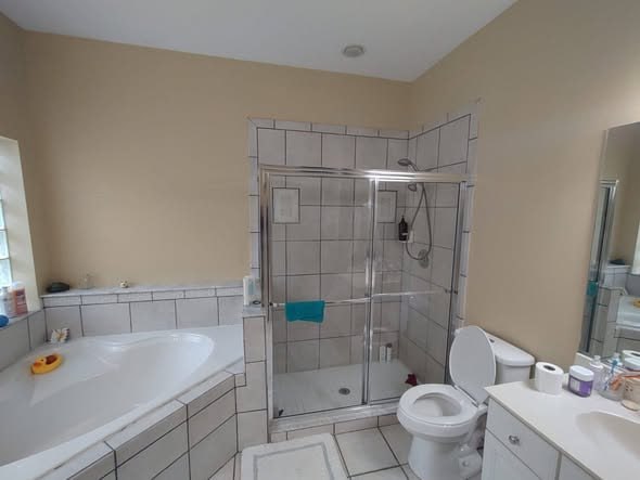 Bathroom before renovation